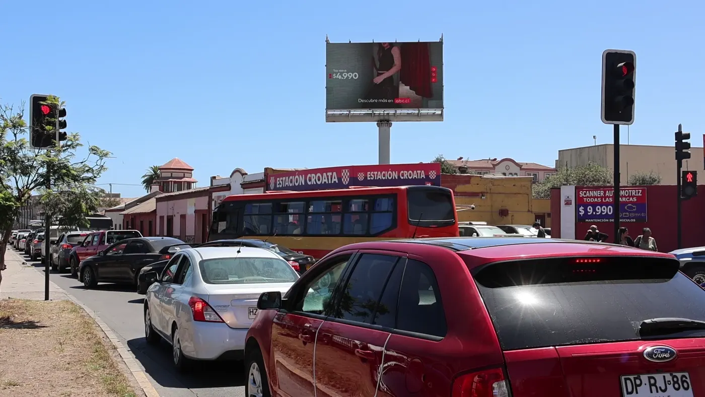 Pantalla LED Av. Amunátegui con Av. Larraín Alcalde, La Serena